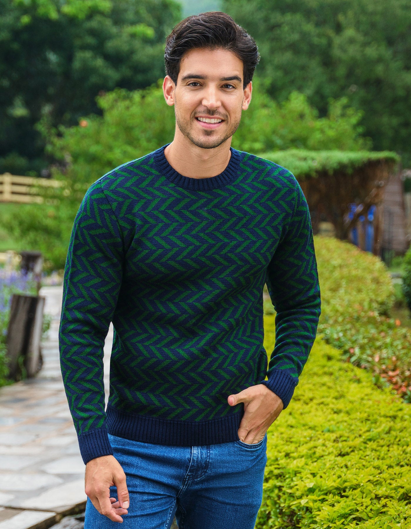 Navy Geometric Pull Over SFA2403-1-S