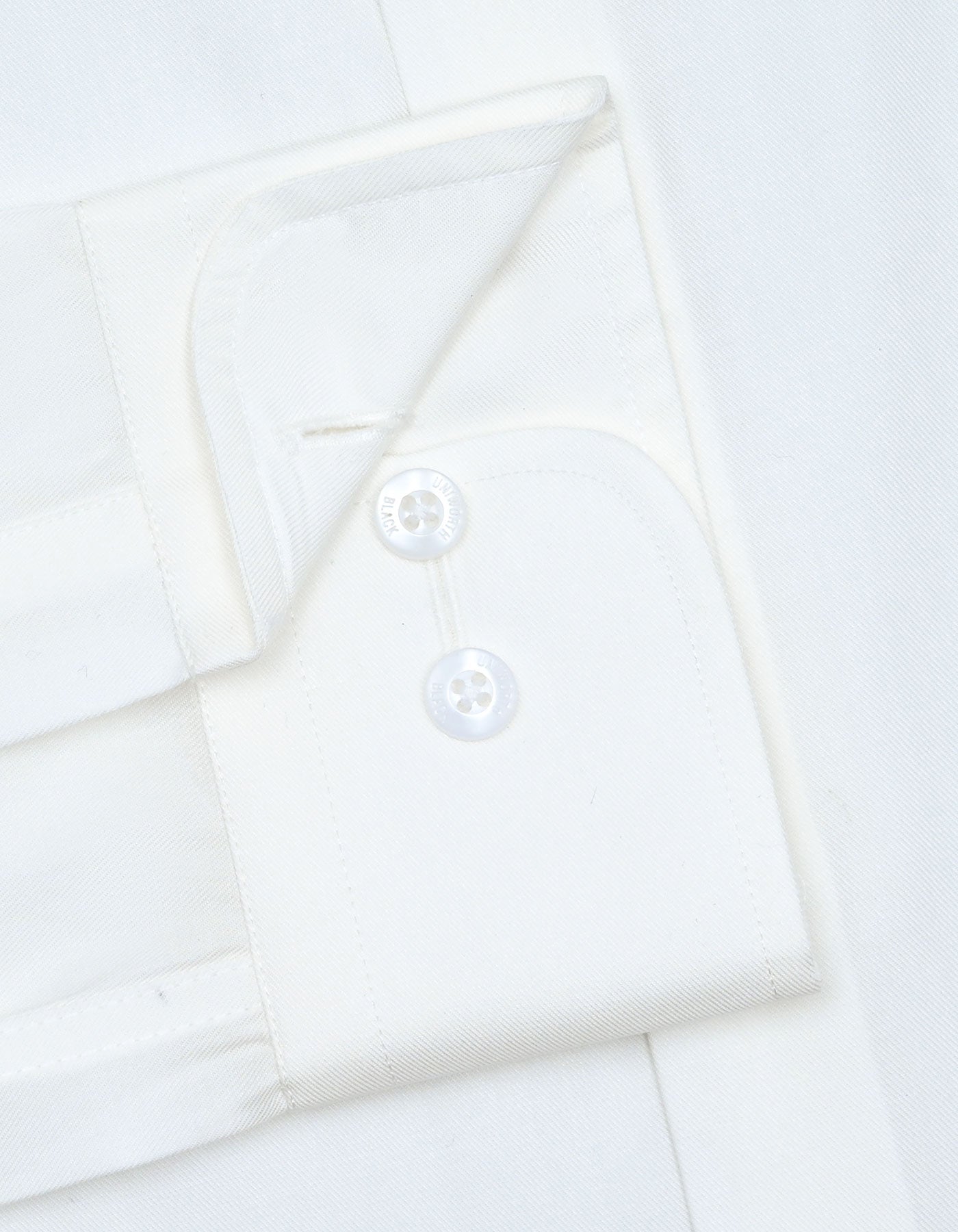 Plain Off White Classic Fit Shirt FS2715-4RF-15.5