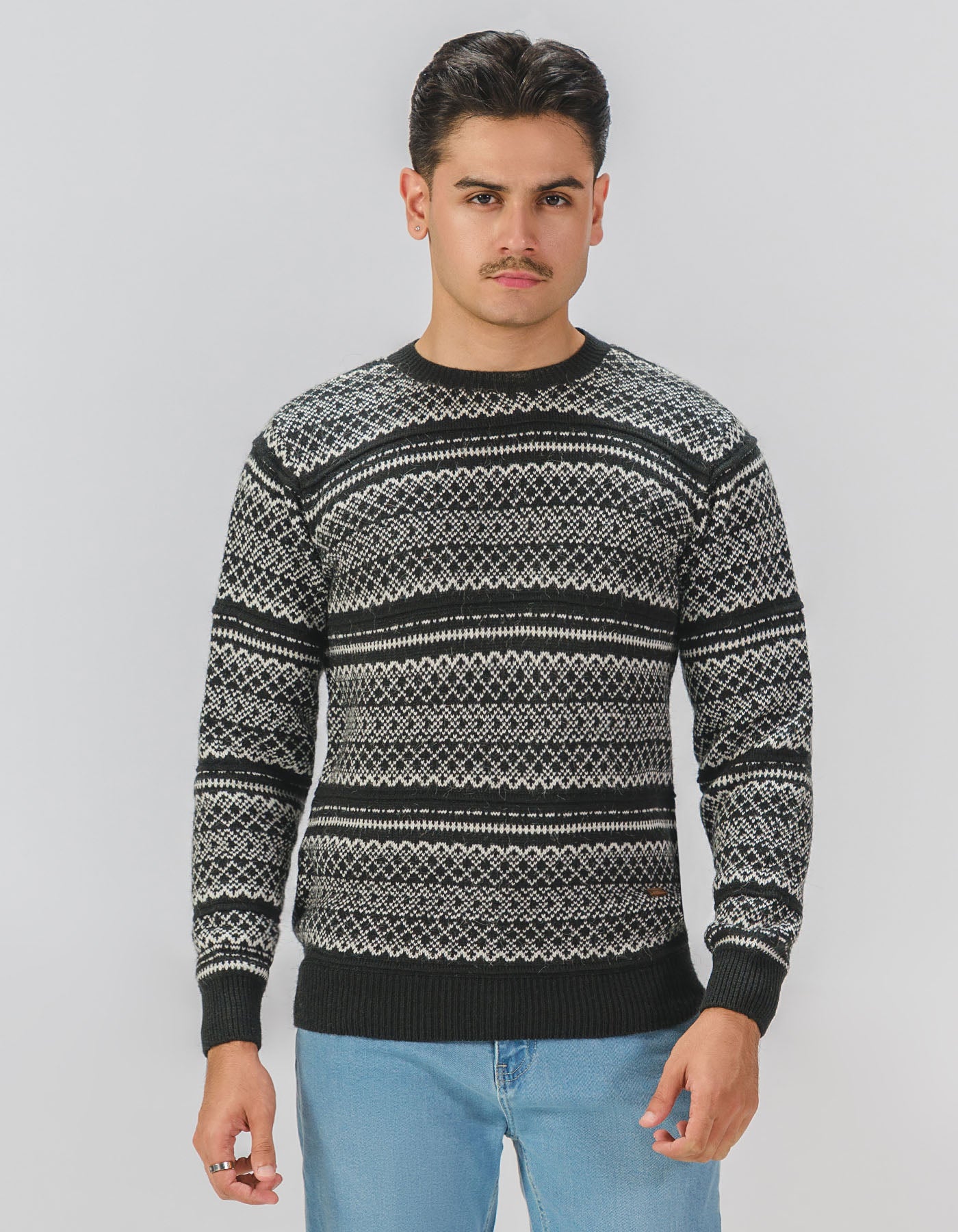 Black Geometric Pull Over SFA2506-M